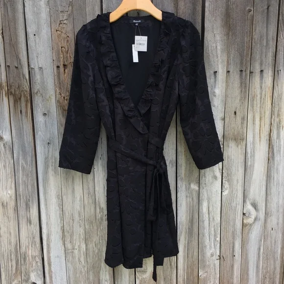 NWT Madewell Ruffled Wrap Dress Black Floral Jacquard Polyester M - Picture 2 of 12